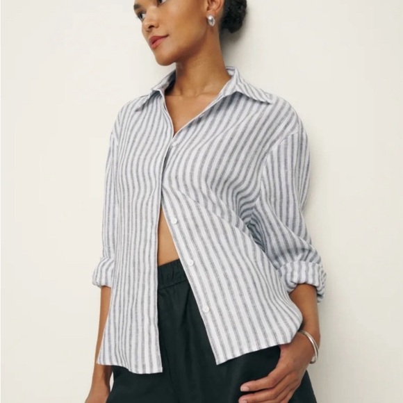 Girl Krazy Classic Gray & White Striped Button Down Boyfriend Fit Size Small - Picture 8 of 8